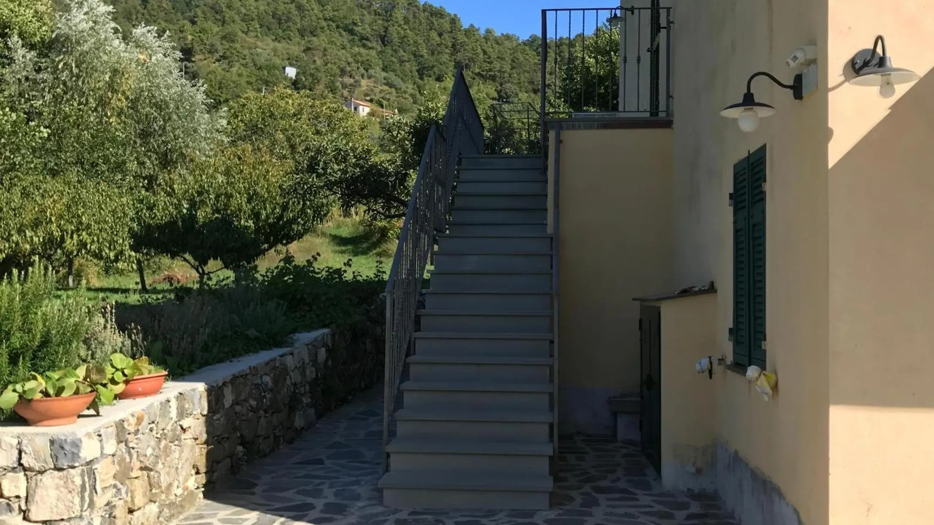 アパートホテル Borgo San Pietro - Deiva Marinaアパートホテル
