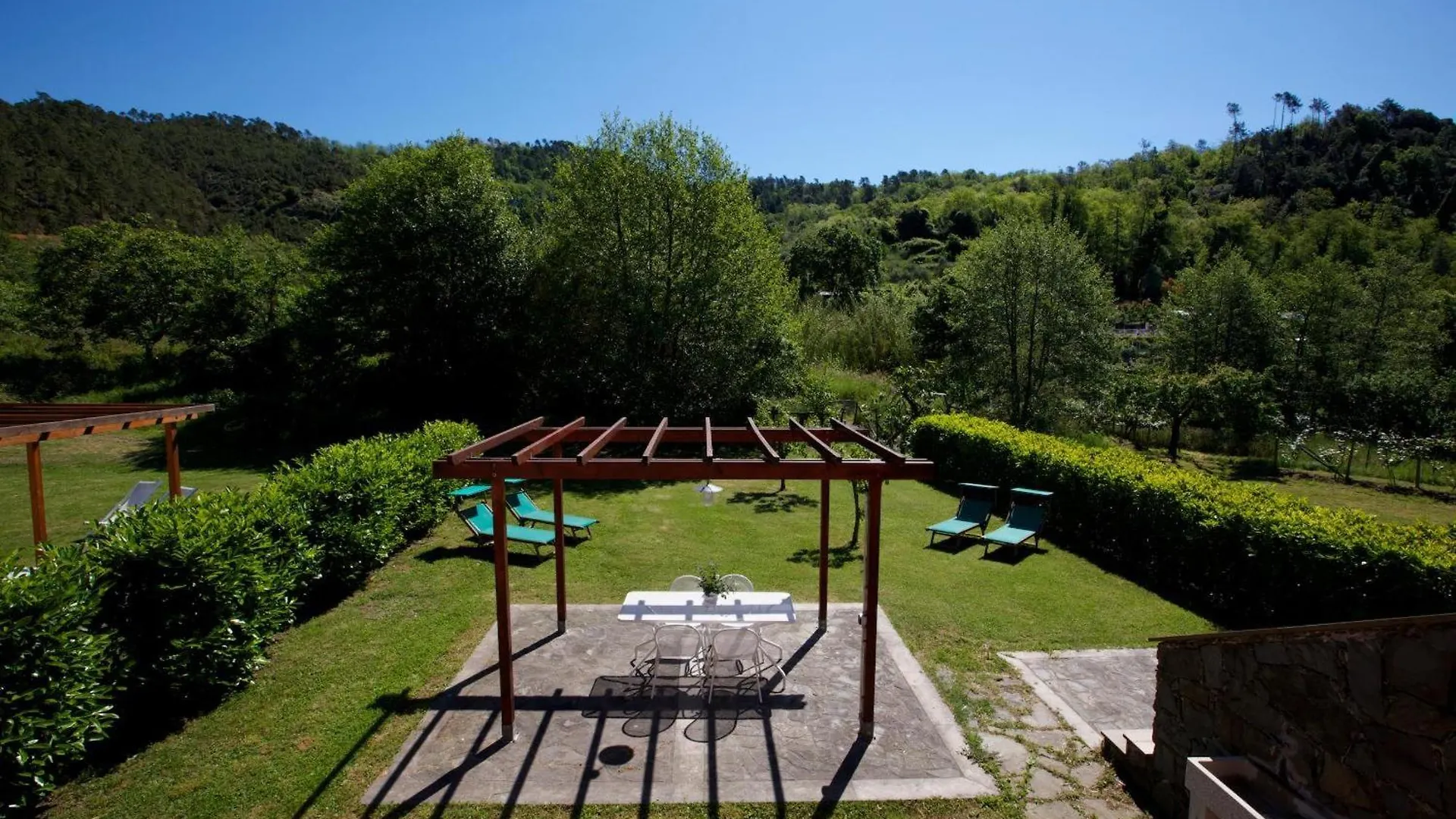 Borgo San Pietro - Deiva Marina Apart otel 0*,  İtalya