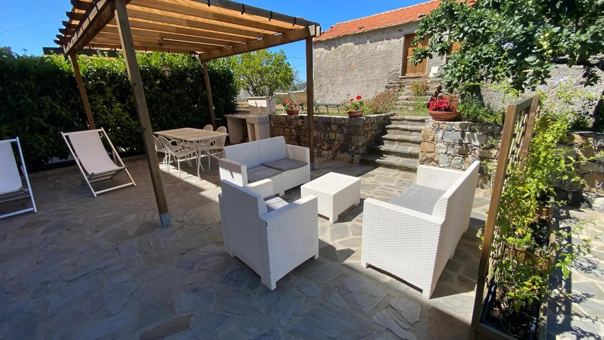Borgo San Pietro - Deiva Marina Apart otel