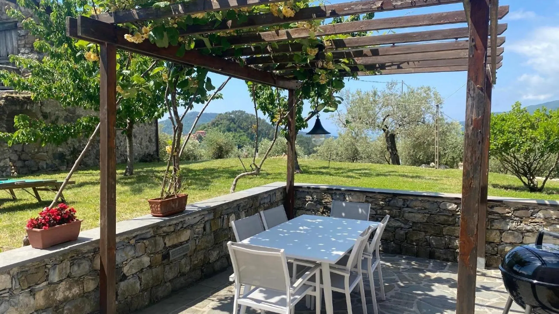 Borgo San Pietro - Deiva Marina Apart otel İtalya